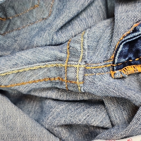 TRUE RELIGION WORLD TOUR KATE LOW-RISE SKINNY CROPPED JEANS - Picture 8 of 12